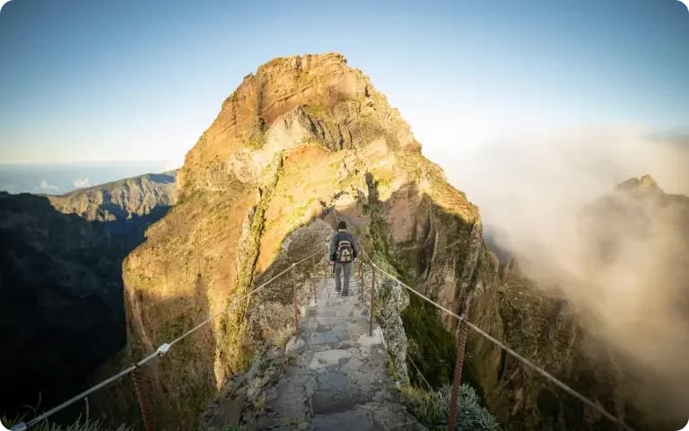 Wandern in den Bergen Madeiras