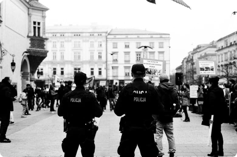 segurança e proteção de imigrantes em Portugal