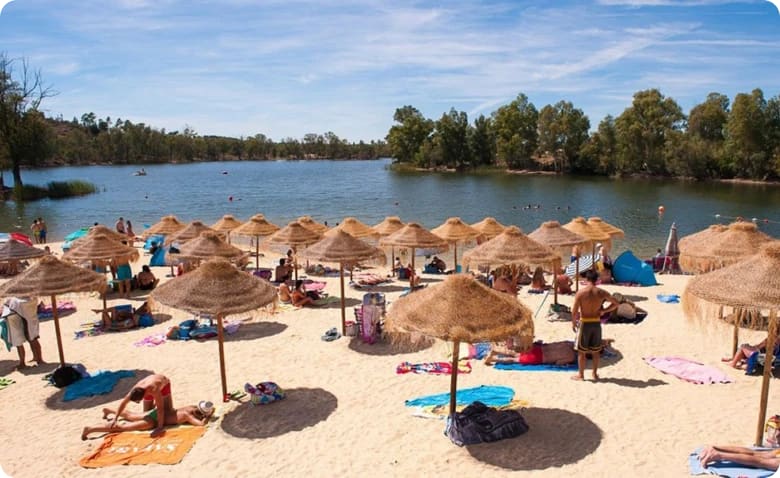 plaża nad rzeką Tapada Grande