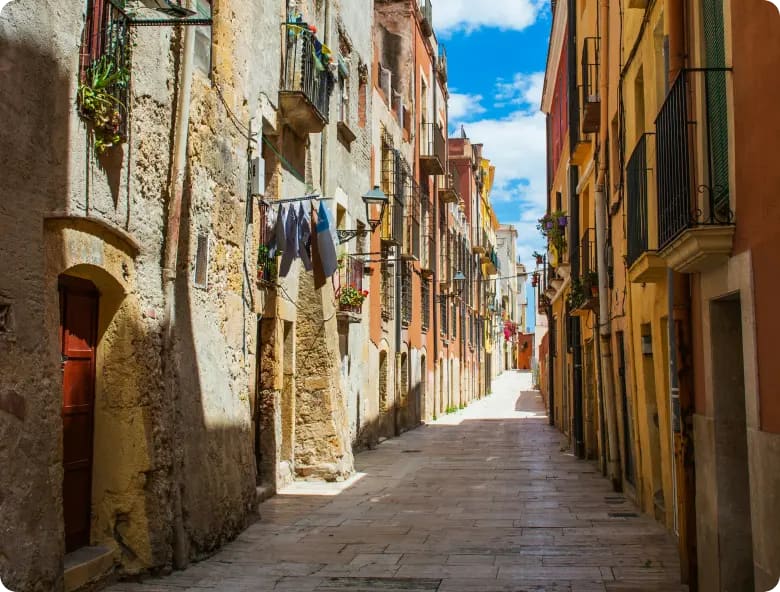 spanish housing weather conditions